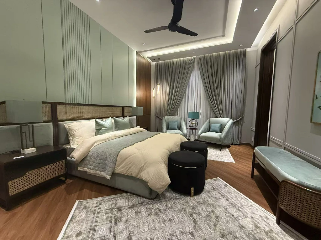 seamless-click-lock-laminate-flooring