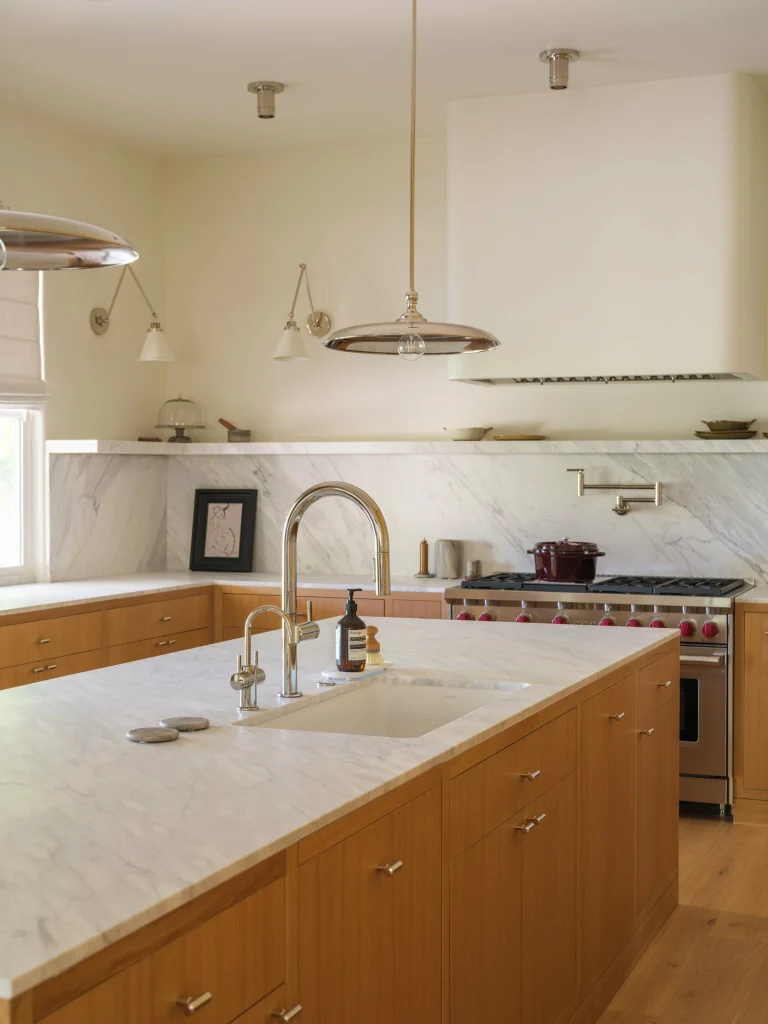 white-oak-veneer-plywood-kitchen-sink-countertop